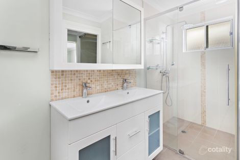 Property photo of 24 Shearwater Boulevard Albion Park Rail NSW 2527