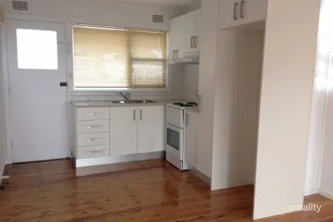 4/28 Hoskins Ave, Warrawong, NSW 2502