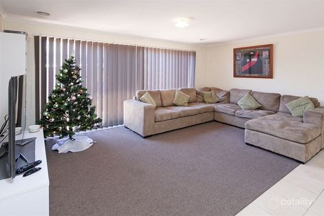 Property photo of 3 Nimman Mews Skye VIC 3977