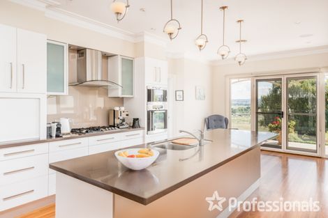 Property photo of 34 James Barnet Drive Kelso NSW 2795