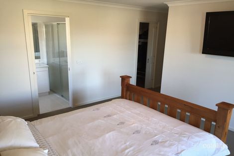 Property photo of 3 Sarah Court Howlong NSW 2643