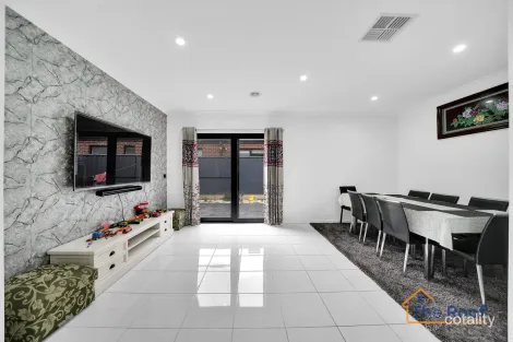 Property photo of 24 Bluff Avenue Weir Views VIC 3338