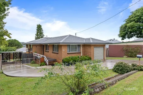12 Ford St, Rockville, QLD 4350