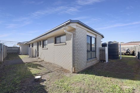 Property photo of 16 Keppel Crescent Thabeban QLD 4670