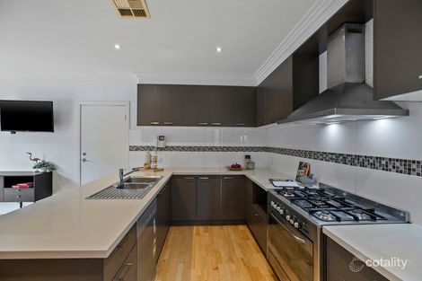 Property photo of 10 Treerise Boulevard Ferntree Gully VIC 3156