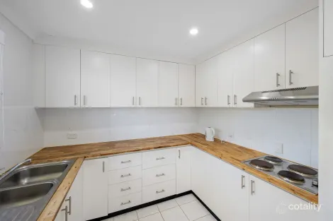 Property photo of 15 Boyne Crescent West Gladstone QLD 4680