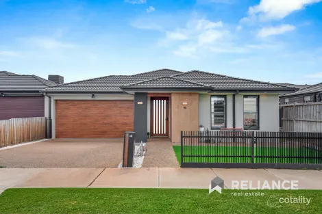 99 Fuchsia Dr, Rockbank, VIC 3335