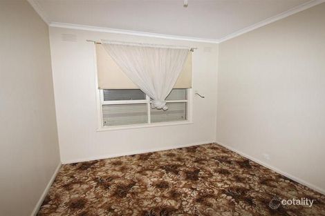 Property photo of 40 Thorndon Drive St Albans VIC 3021