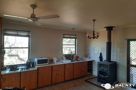 202 Smokers Gully Rd, Mount Perry, QLD 4671