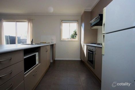 Property photo of 2/66 Wattle Avenue Wendouree VIC 3355