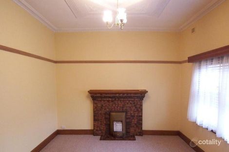 Property photo of 10 Disraeli Grove Pascoe Vale South VIC 3044