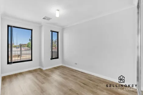 Property photo of 18 Boas Lane Piara Waters WA 6112