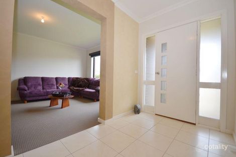 Property photo of 14 King George Way Mitchell Park VIC 3355
