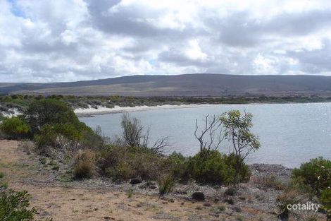 Property photo of 20 Louth Terrace Louth Bay SA 5607