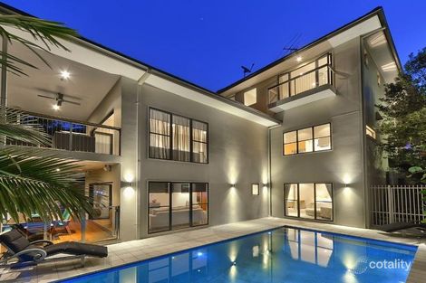 54 Seventh Ave, St Lucia, QLD 4067