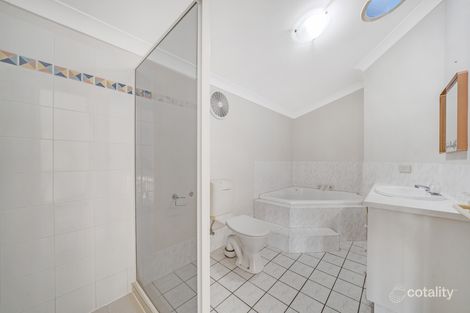 Property photo of 4 Calford Court Heritage Park QLD 4118