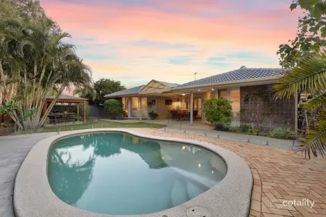 Property photo of 10 Silverdell Crescent Parkinson QLD 4115