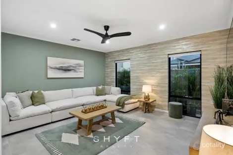 Property photo of 10 Gibraltar Way Mindarie WA 6030