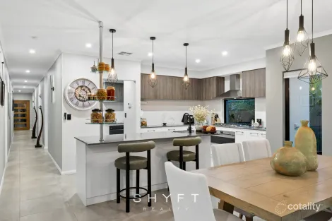 Property photo of 10 Gibraltar Way Mindarie WA 6030