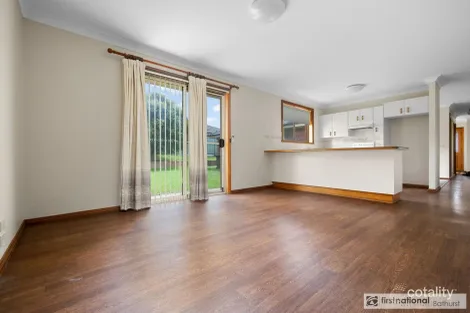 Property photo of 8 Stonestreet Place Windradyne NSW 2795