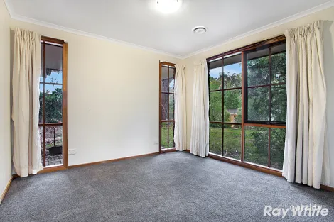 Property photo of 10 Trevena Close Rowville VIC 3178