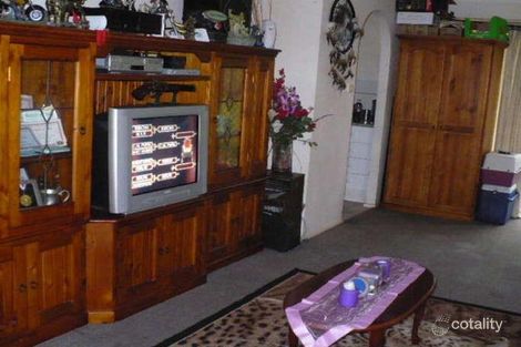 Property photo of 20 Hydrangea Place Macquarie Fields NSW 2564