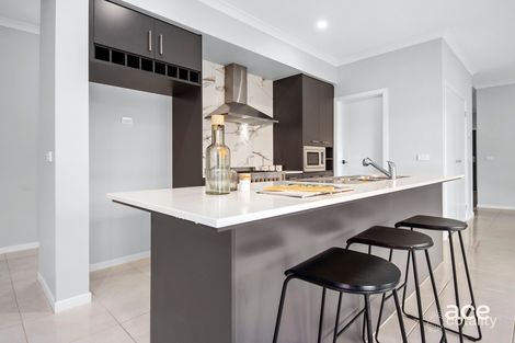 Property photo of 25 Playfield Drive Truganina VIC 3029