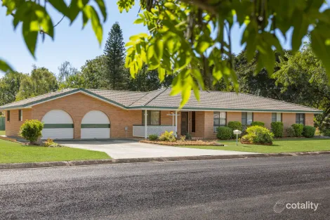 Property photo of 8 Shorelands Drive Withcott QLD 4352