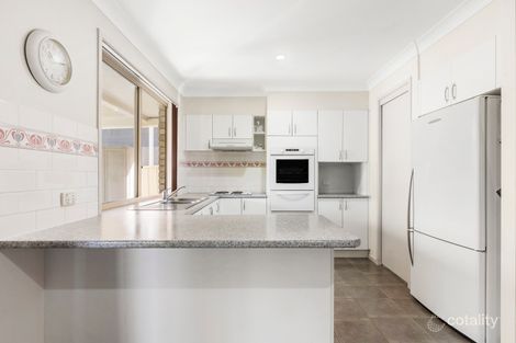 Property photo of 3 Hilldale Drive Cameron Park NSW 2285
