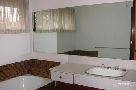 Property photo of 52 Frudal Crescent Knoxfield VIC 3180
