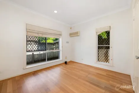 Property photo of 15 Amersham Crescent Carindale QLD 4152