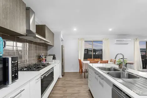 Property photo of 6 Abrahams Road South Ripley QLD 4306