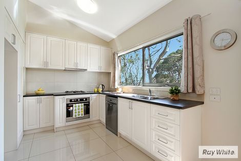 Property photo of 3/5 Brambleberry Lane Chirnside Park VIC 3116