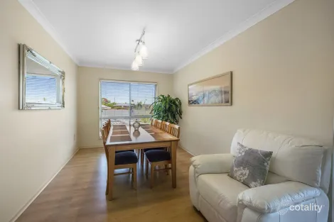 Property photo of 38 Kintyre Crescent Banora Point NSW 2486