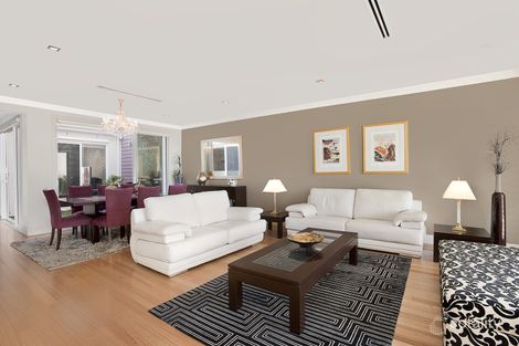 Property photo of 11 Vineyard Way Breakfast Point NSW 2137