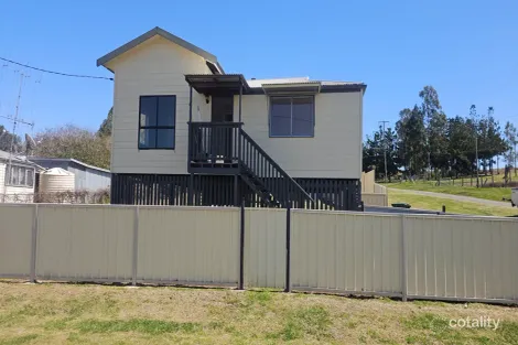 Property photo of 2 Forrest Street Kalpowar QLD 4630