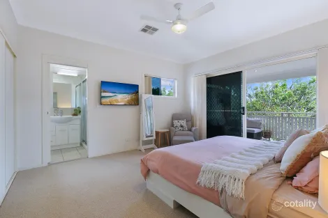 Property photo of 2/104 Ridge Street Northgate QLD 4013