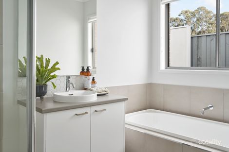 316 Garabaldi St, Warragul, VIC 3820