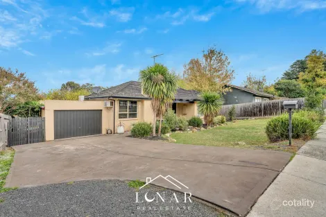 5 Queens Ct, Berwick, VIC 3806