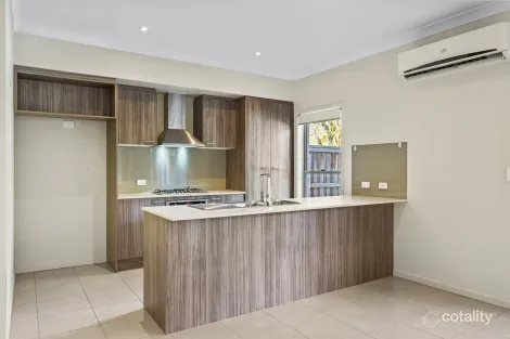 Property photo of 3/4 Tea Trees Avenue Springfield Lakes QLD 4300
