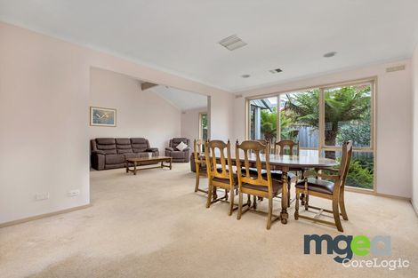 Property photo of 12 Australis Court Dingley Village VIC 3172