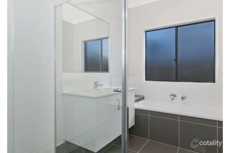 Property photo of 5 Rothbury Terrace Pimpama QLD 4209