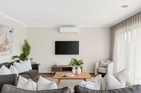 Property photo of 52 Franklin Road Mount Duneed VIC 3217