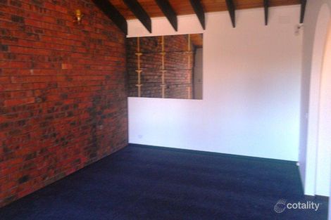 Property photo of 3 Pinoak Court Highton VIC 3216