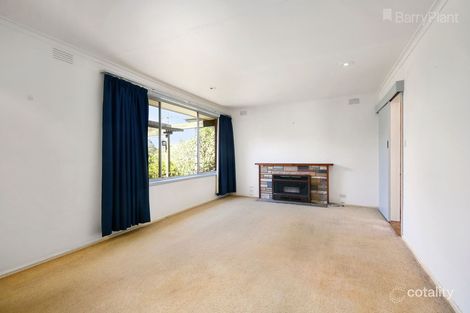 Property photo of 13 Highland Boulevard Ringwood VIC 3134