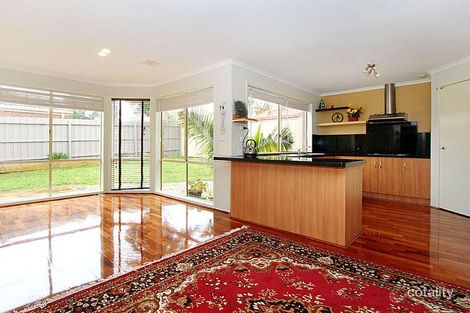 Property photo of 16 Bluestone Court South Morang VIC 3752