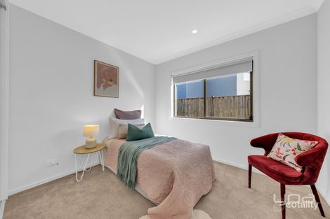 Property photo of 210 Waterhaven Boulevard Point Cook VIC 3030