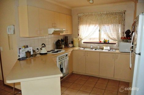 Property photo of 14 Laurel Crescent Carrum Downs VIC 3201