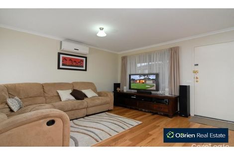 Property photo of 6 Meredith Close Narre Warren South VIC 3805