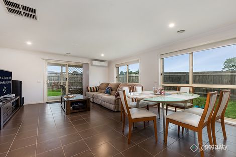 Property photo of 15 Dina Retreat Carrum Downs VIC 3201